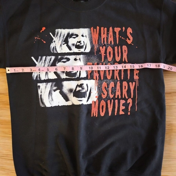 SCREAM SM "What's Your Favorite Scary Movie" Ghostface Pullover Sweater - Picture 4 of 6